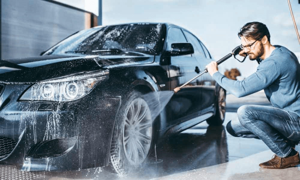 Máy rửa xe mini