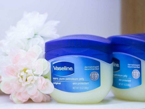 Kem trị nẻ cho môi Vaseline Thái Lan